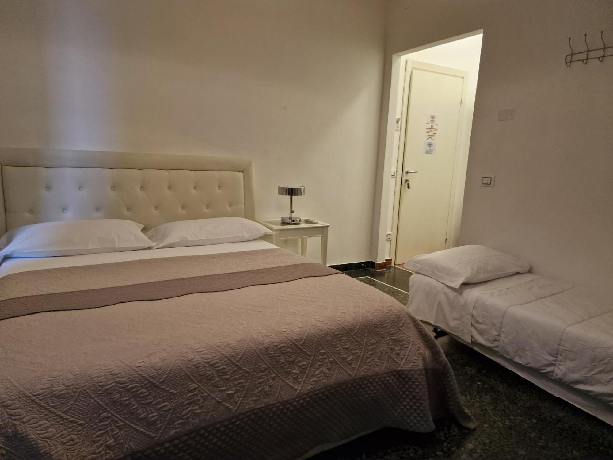 Le Logge Bed & Breakfast ปิซา ภายนอก รูปภาพ